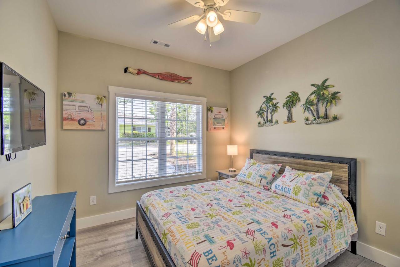 Ocean Isle Beach Home With Shared Lanai And Grill Kültér fotó