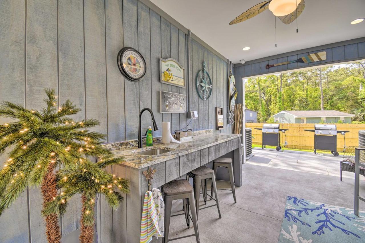 Ocean Isle Beach Home With Shared Lanai And Grill Kültér fotó