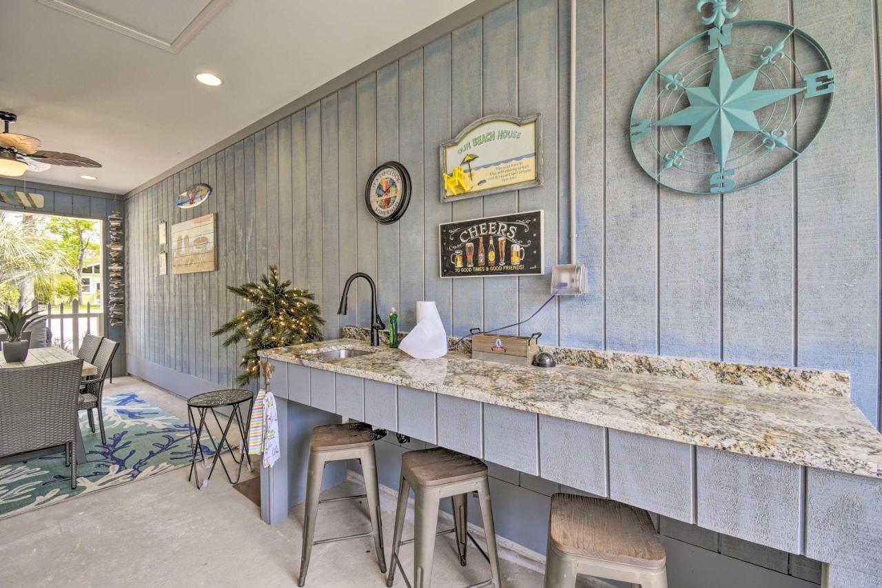 Ocean Isle Beach Home With Shared Lanai And Grill Kültér fotó